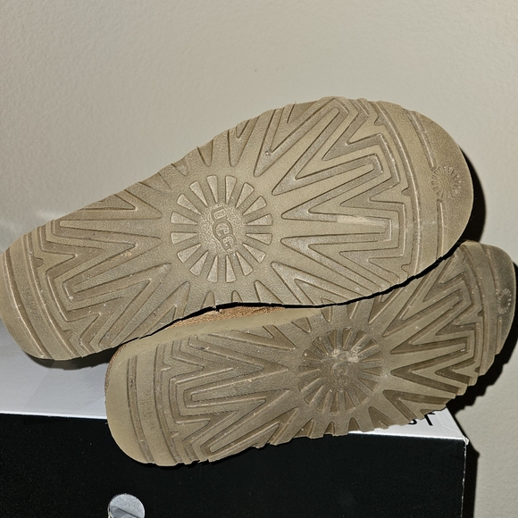 🌺 EUC genuine Bailey Ugg tall boots, sz 7 - Picture 4 of 15